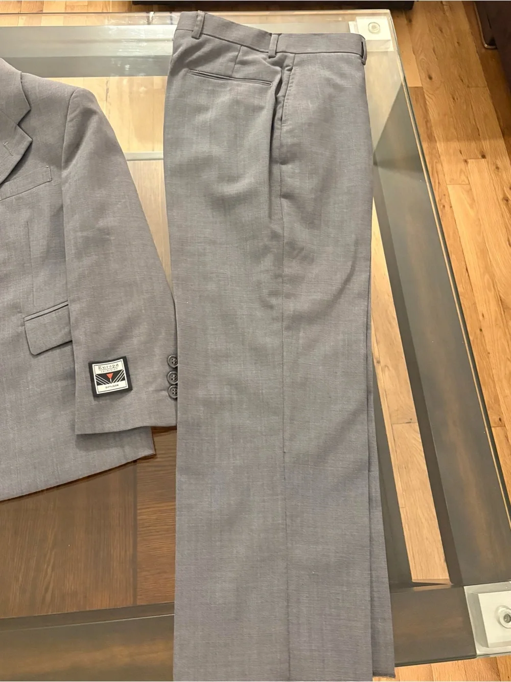 Classic Kids Gray Two-Piece Suit Set - Tailored Blazer & Trousers